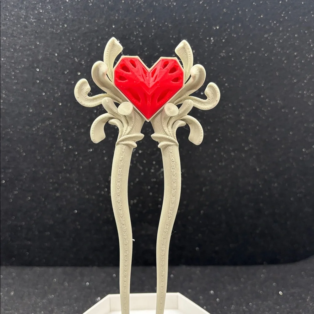 3D Printed Ornate Heart Hair Stick– Red Heart Gothic Floral Design - Picture 2 of 7
